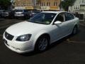 Satin White Pearl 2005 Nissan Altima 3.5 SL