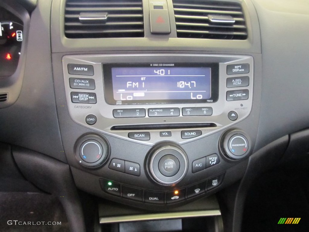2007 Honda Accord EX-L Sedan Controls Photo #66645905