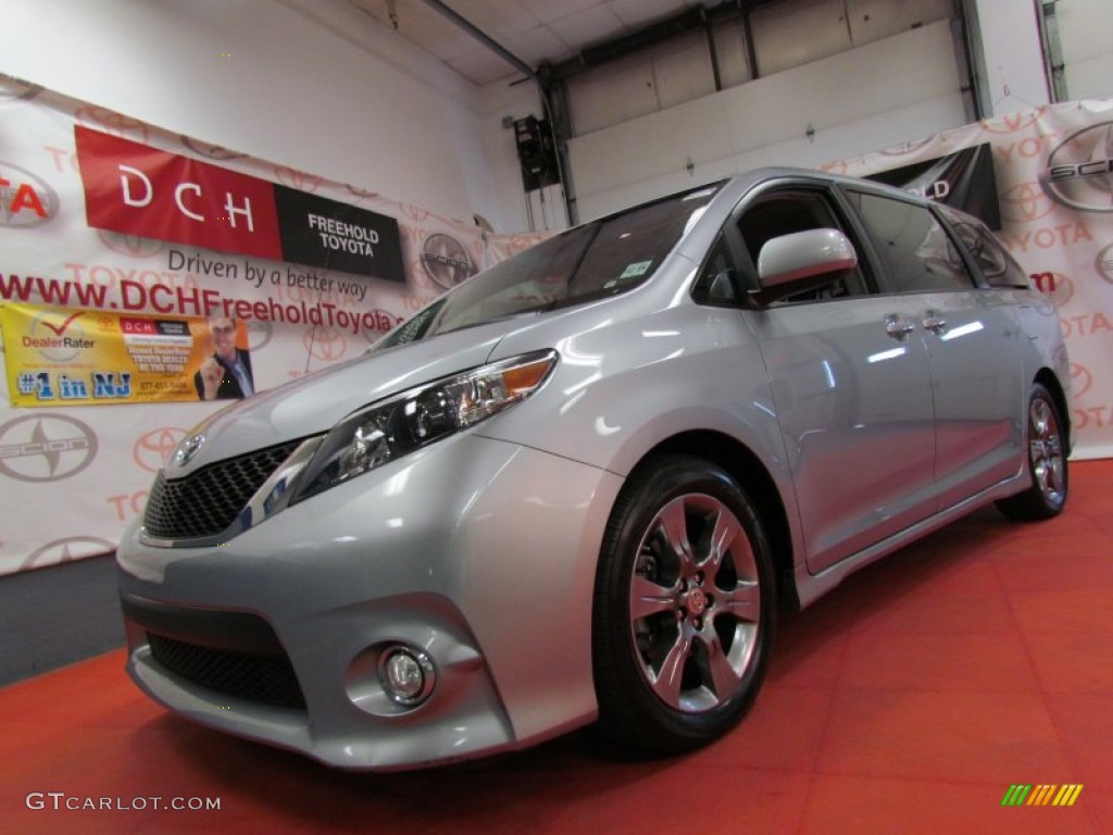 Silver Sky Metallic Toyota Sienna