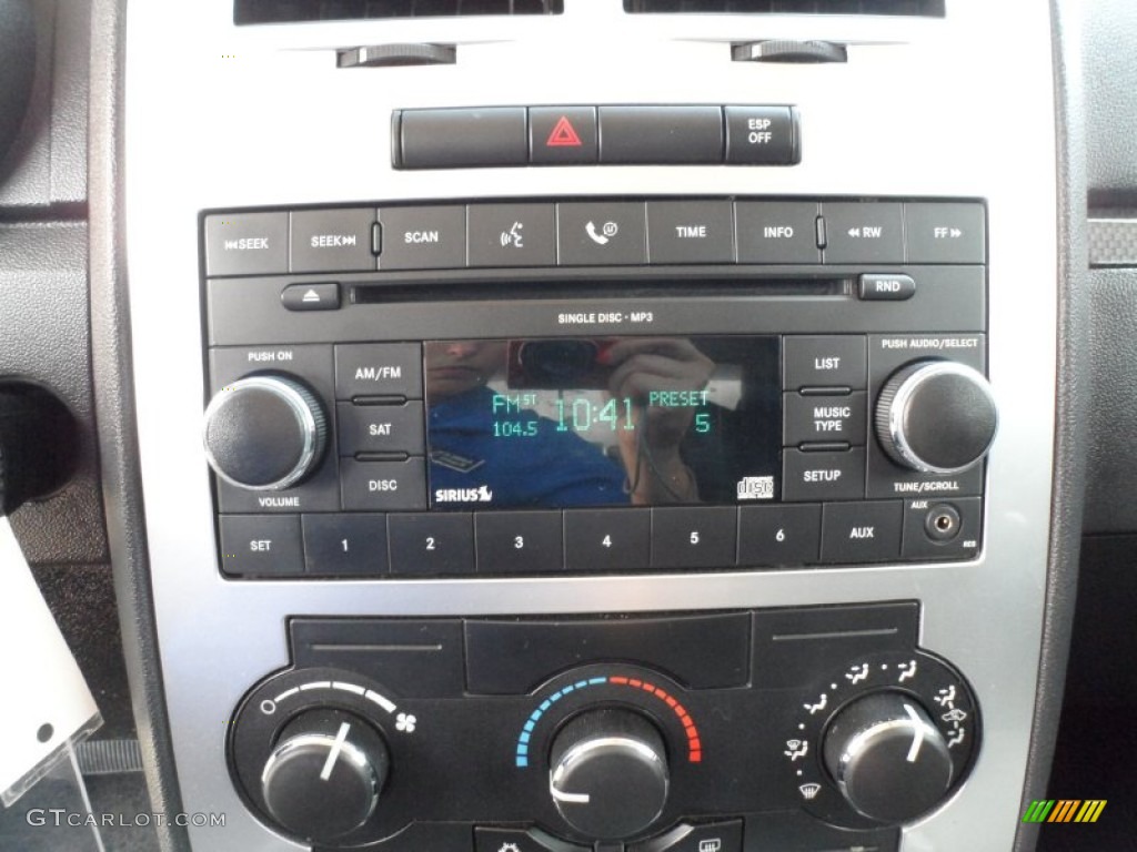 2008 Dodge Charger SRT-8 Audio System Photos