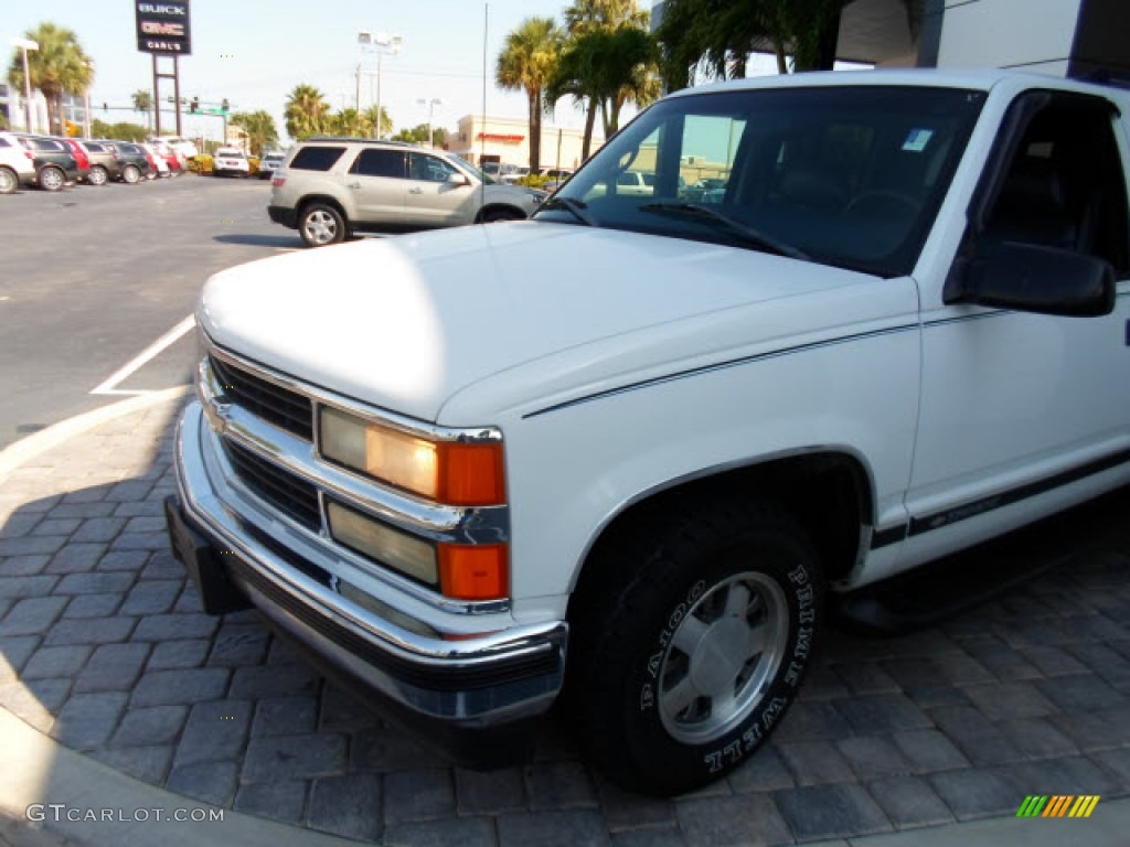 1998 Tahoe LS - Summit White / Gray photo #31