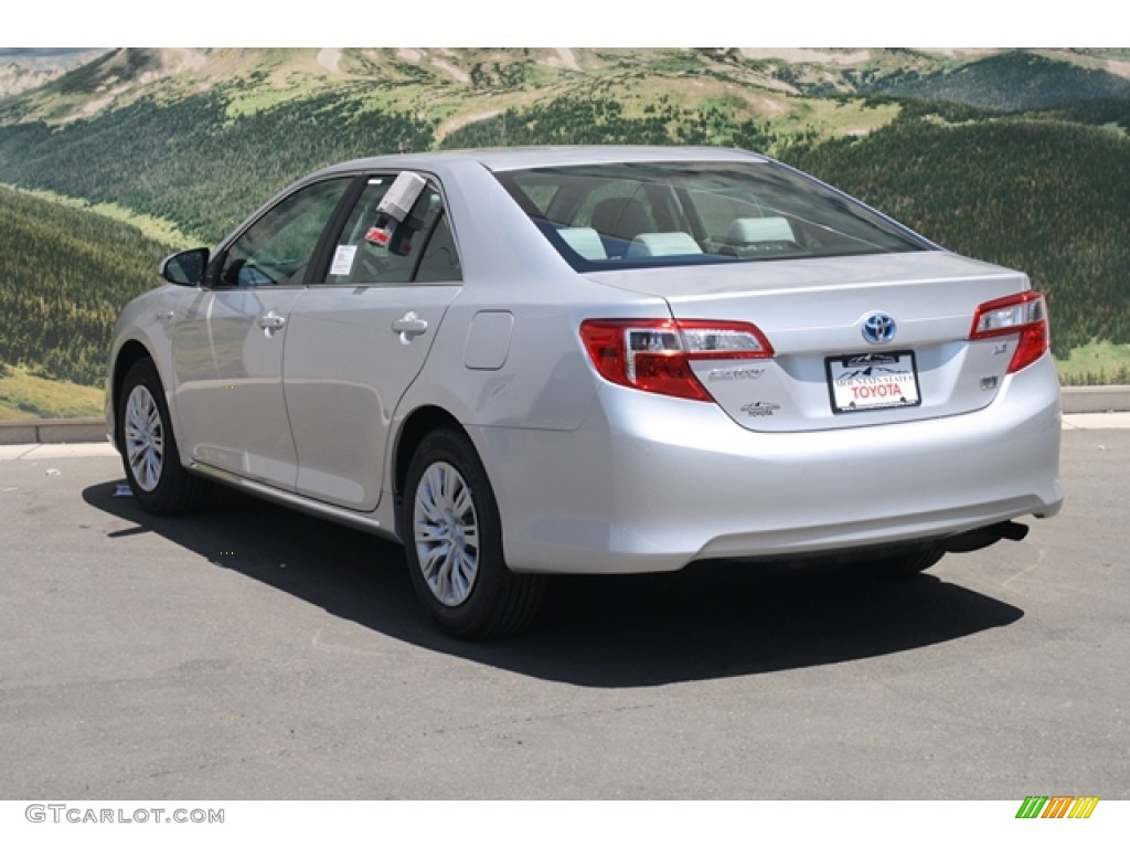 2012 Camry Hybrid LE - Classic Silver Metallic / Ash photo #3