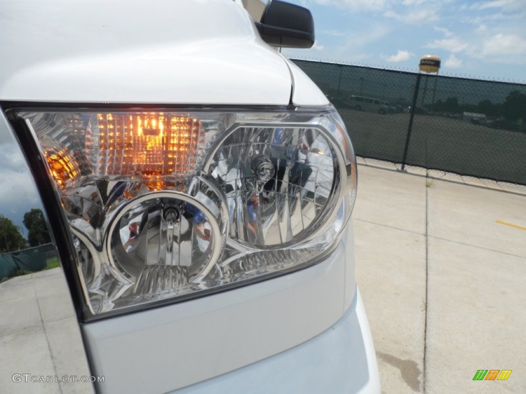 2012 Tundra Double Cab - Super White / Graphite photo #9