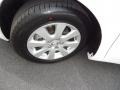 Super White - Camry XLE Photo No. 32