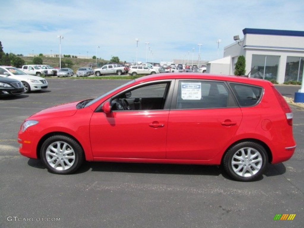 2009 Elantra Touring - Chilipepper Red / Black photo #6