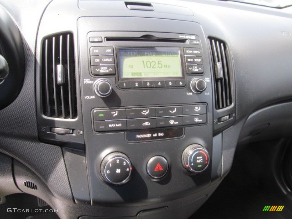 2009 Elantra Touring - Chilipepper Red / Black photo #17