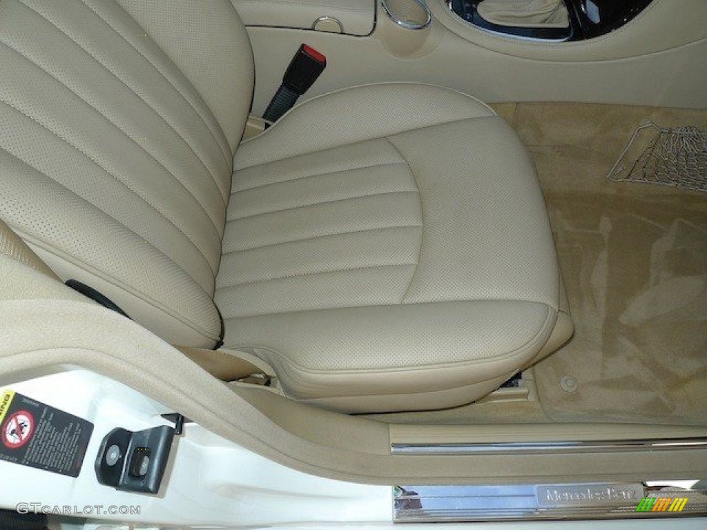 2011 Mercedes-Benz CLS 550 Front Seat Photos
