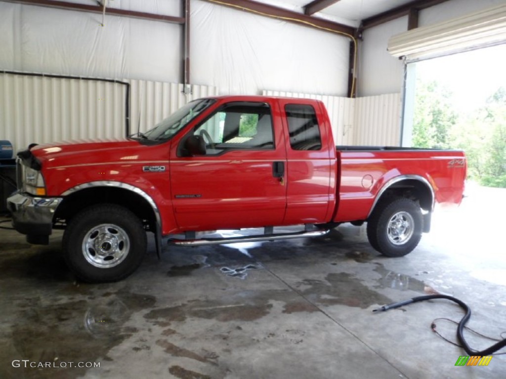 2002 F250 Super Duty Lariat SuperCab 4x4 - Red Clearcoat / Medium Parchment photo #1
