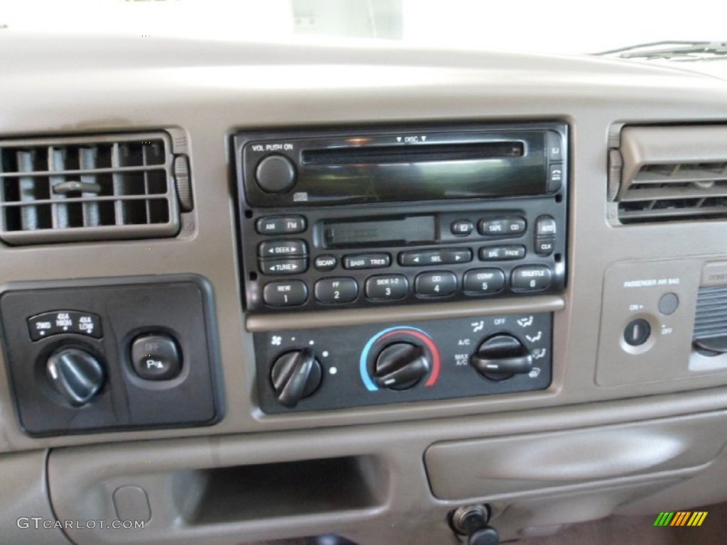 2002 F250 Super Duty Lariat SuperCab 4x4 - Red Clearcoat / Medium Parchment photo #17