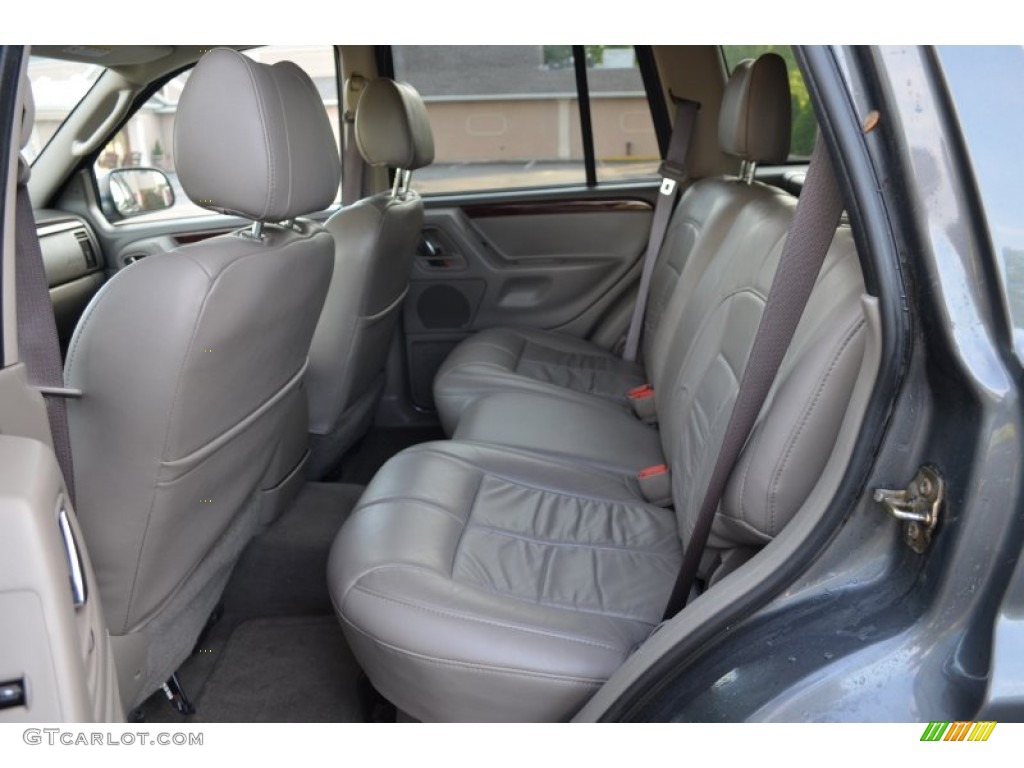 Sandstone Interior 2004 Jeep Grand Cherokee Limited 4x4 Photo #66666737