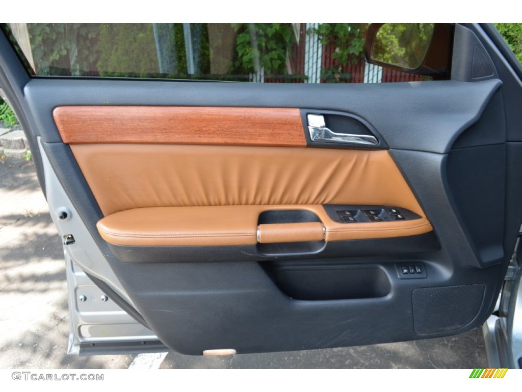 2006 Infiniti M 45 Sport Sedan Bourbon Door Panel Photo #66667472