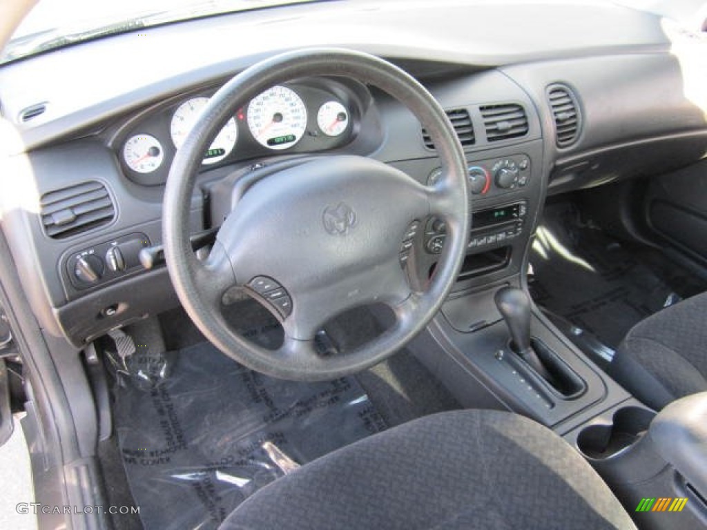 2004 Intrepid SE - Graphite Metallic / Dark Slate Gray photo #7