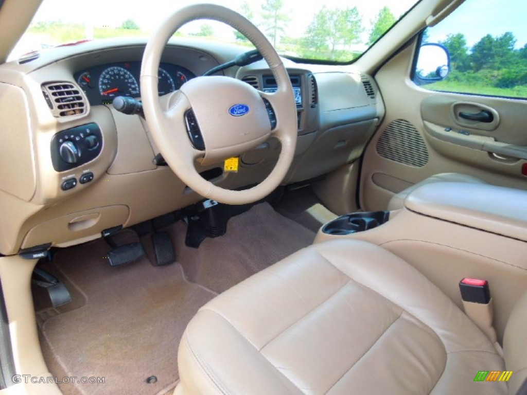 Medium Parchment Beige Interior 2003 Ford F150 XLT SuperCrew 4x4 Photo #66668639
