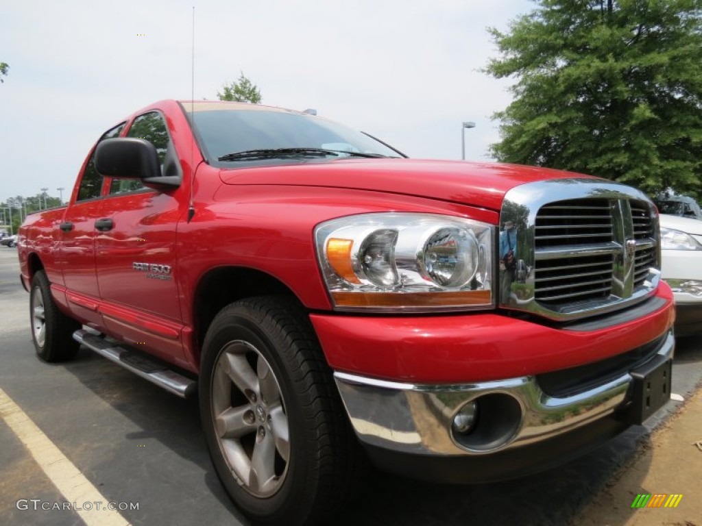 2006 Ram 1500 ST Quad Cab - Inferno Red Crystal Pearl / Medium Slate Gray photo #4