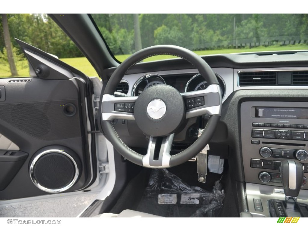 2013 Mustang V6 Premium Convertible - Performance White / Stone photo #12