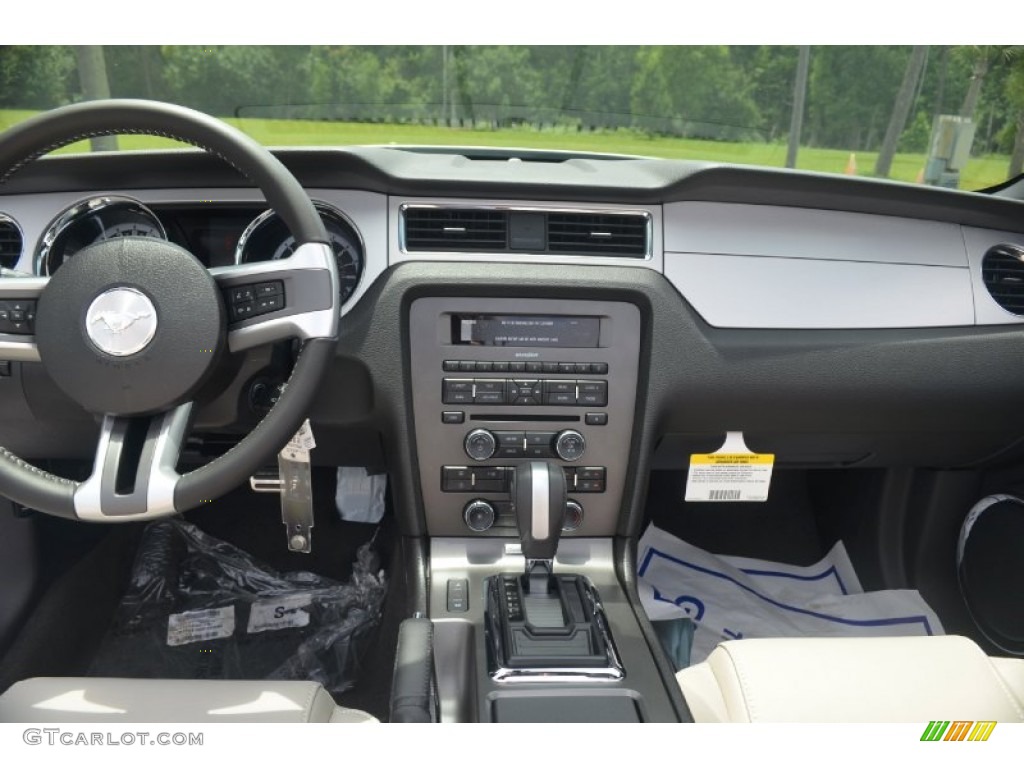 2013 Ford Mustang V6 Premium Convertible Stone Dashboard Photo #66673475