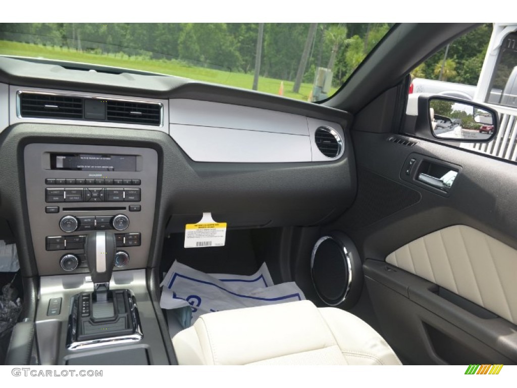 2013 Mustang V6 Premium Convertible - Performance White / Stone photo #14