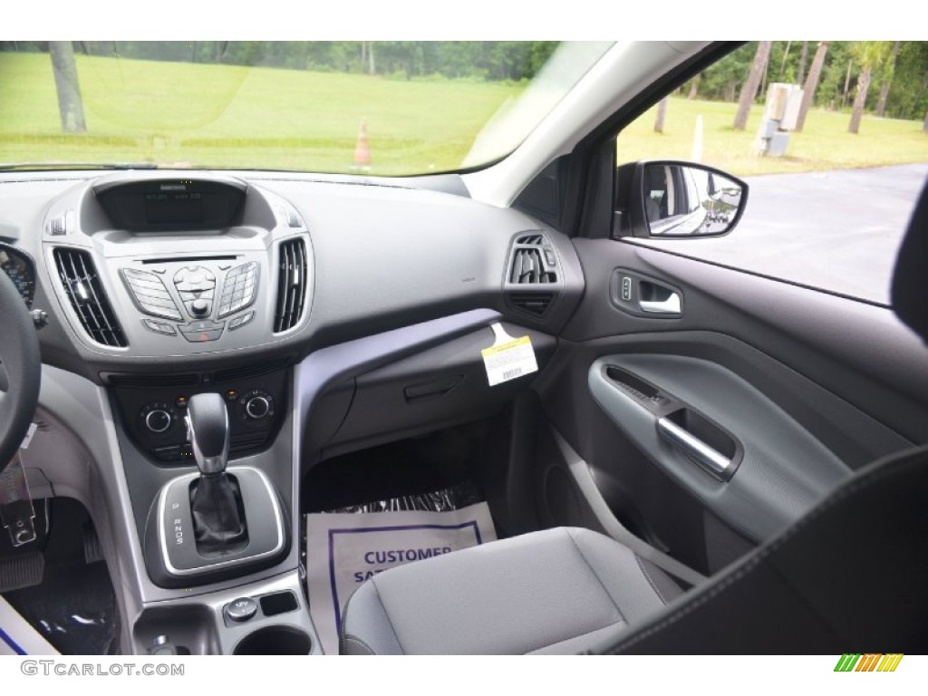 2013 Escape SE 1.6L EcoBoost - Tuxedo Black Metallic / Charcoal Black photo #15