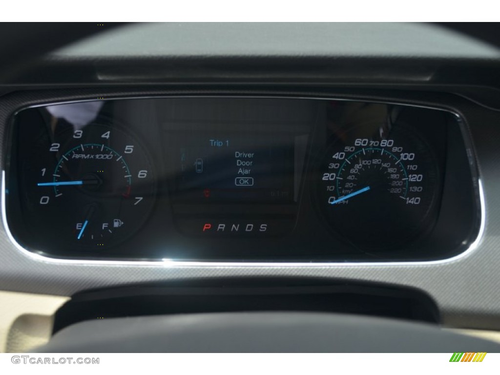 2013 Ford Taurus SE Gauges Photo #66673958