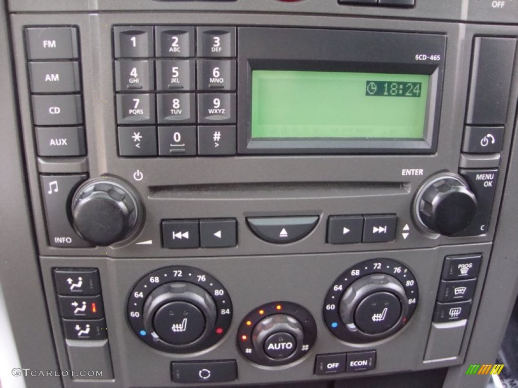 2005 Land Rover LR3 V8 HSE Controls Photo #66674570