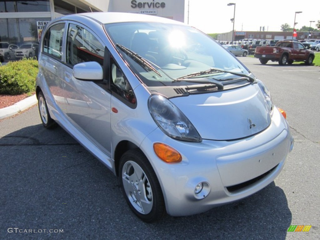 Cool Silver 2012 Mitsubishi i-MiEV SE Exterior Photo #66678407