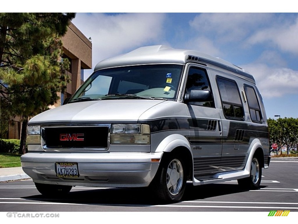 1996 Safari Conversion Van - Astral Silver Metallic / Gray photo #9