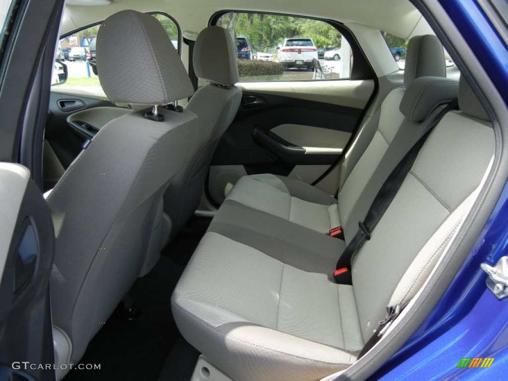 2012 Focus SE Sedan - Sonic Blue Metallic / Stone photo #6