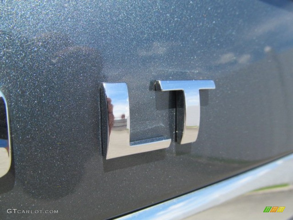 2010 Aveo LT Sedan - Wintergreen / Charcoal photo #8