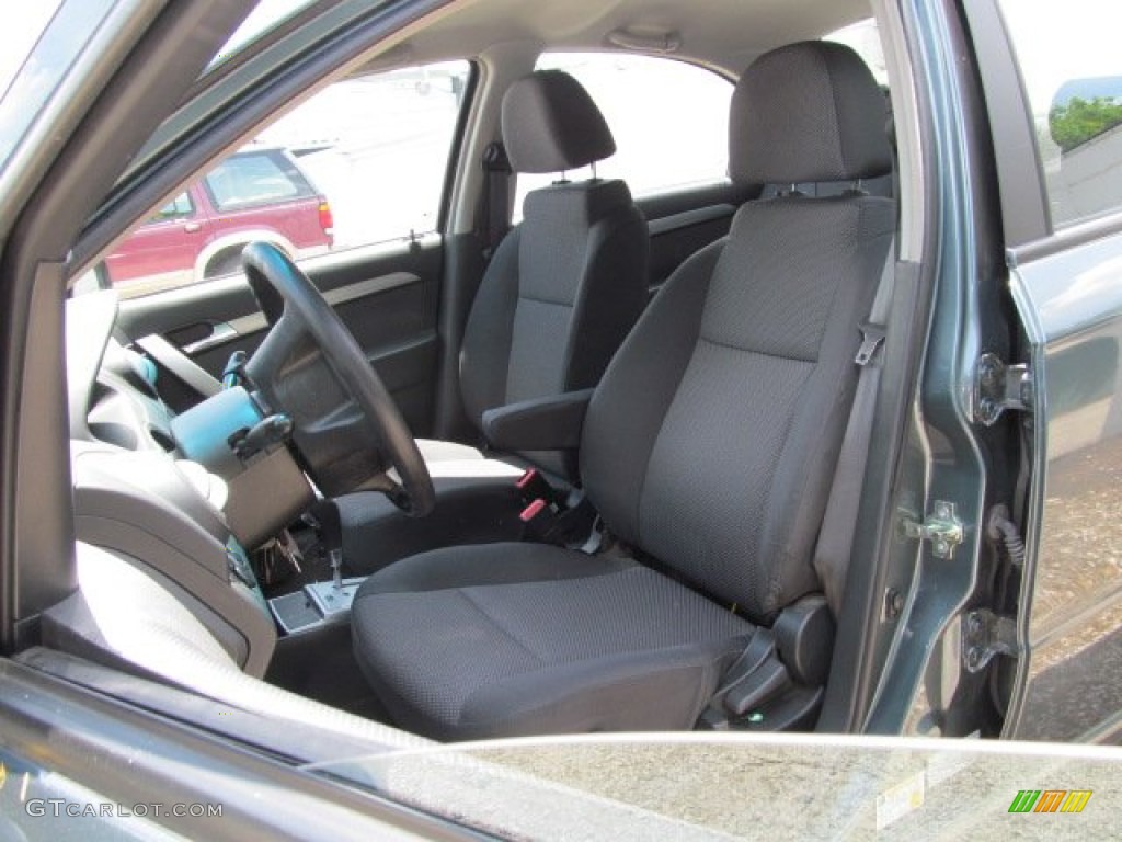 2010 Aveo LT Sedan - Wintergreen / Charcoal photo #10