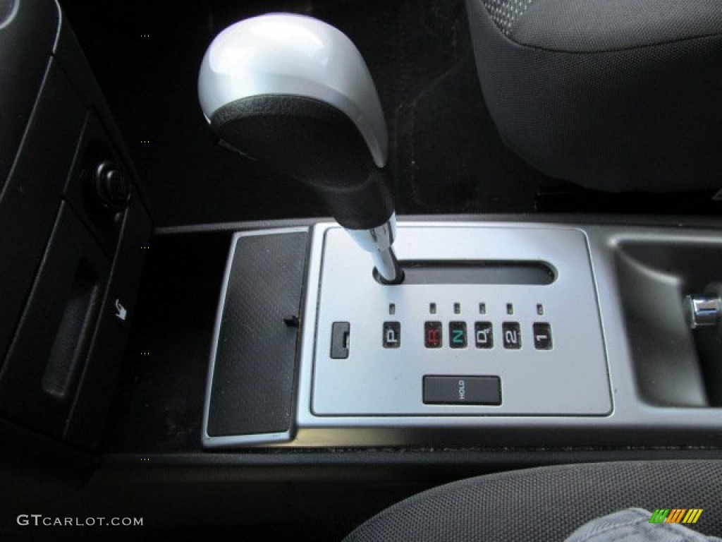 2010 Aveo LT Sedan - Wintergreen / Charcoal photo #15