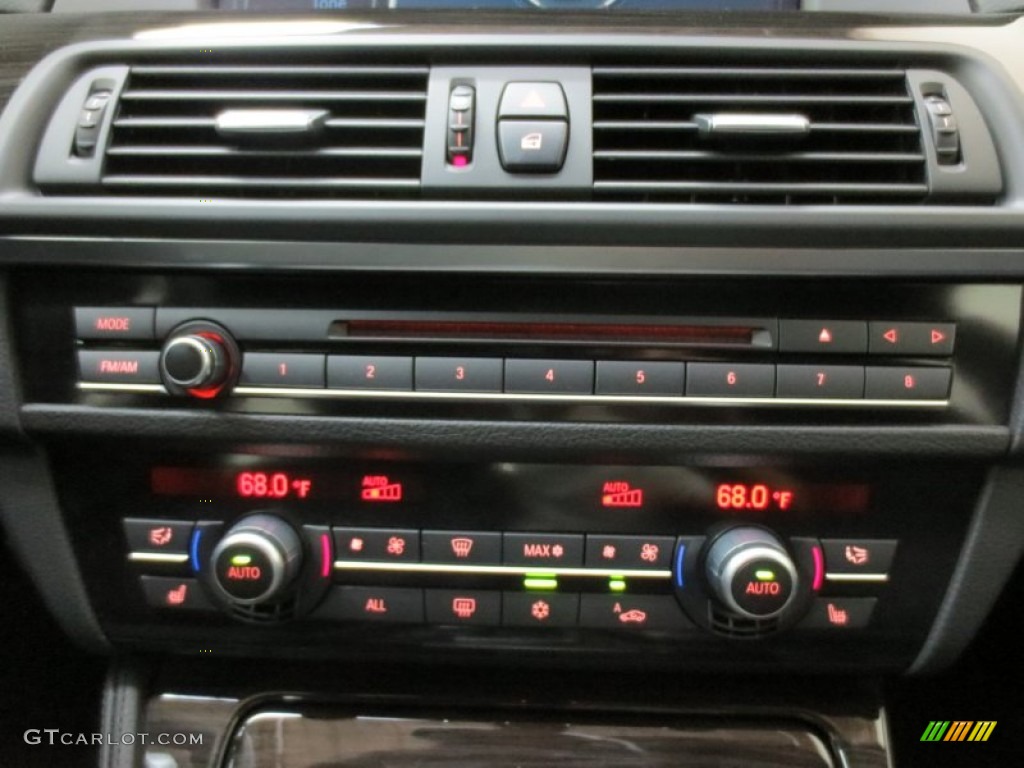 2011 BMW 5 Series 535i Sedan Controls Photo #66685916