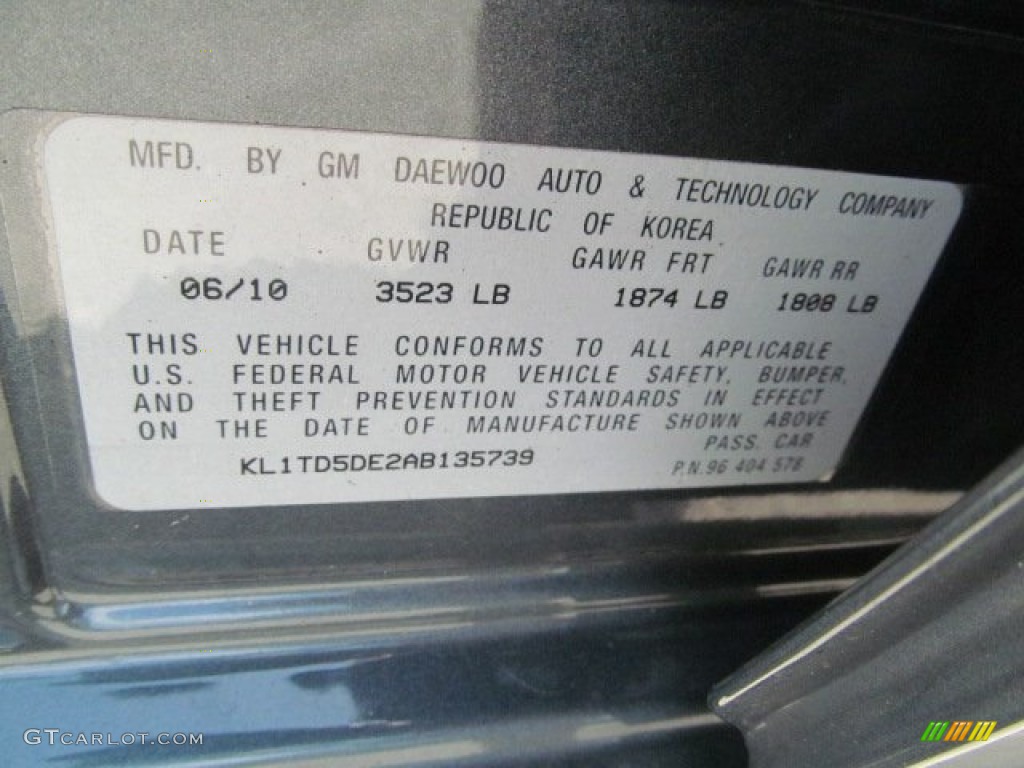 2010 Aveo LT Sedan - Wintergreen / Charcoal photo #19