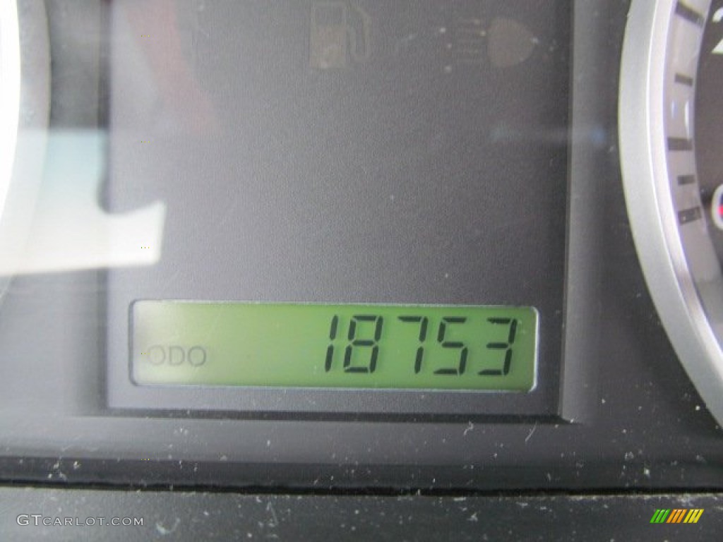 2010 Aveo LT Sedan - Wintergreen / Charcoal photo #20