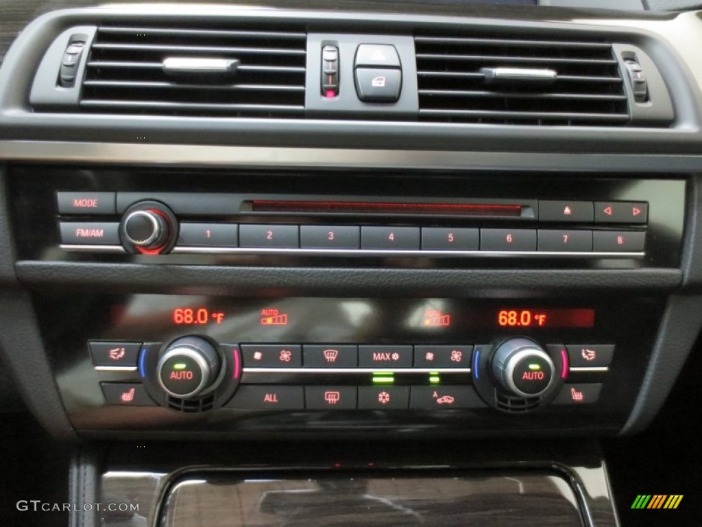 2011 BMW 5 Series 535i Sedan Controls Photo #66686042