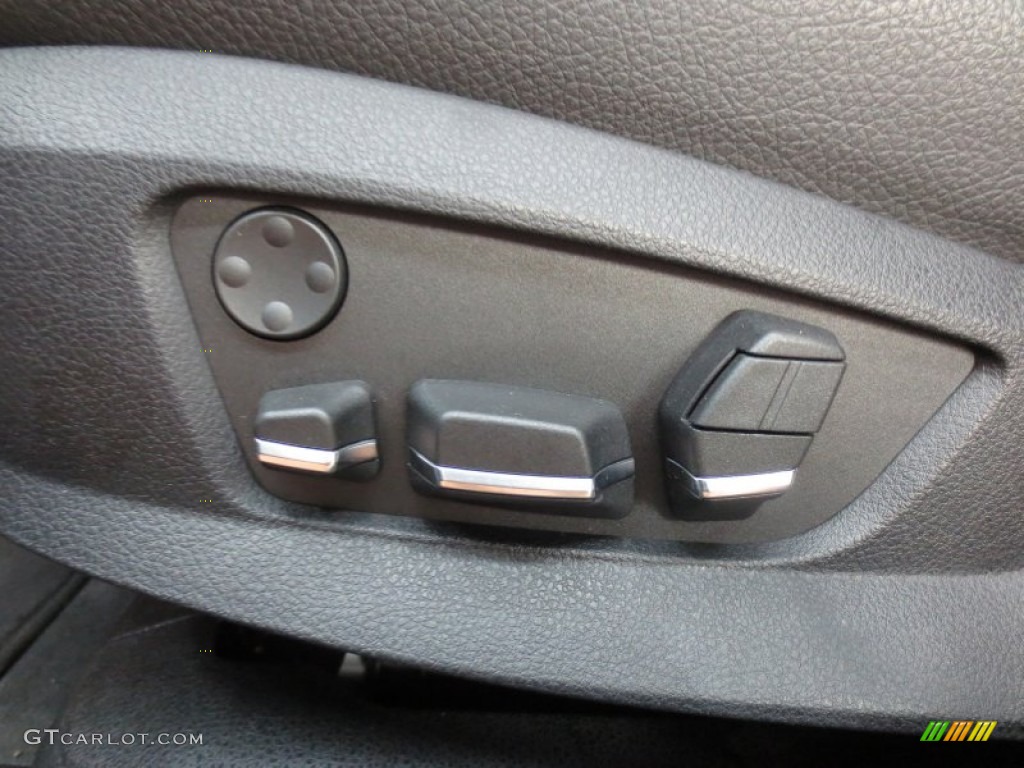 2011 BMW 5 Series 535i Sedan Controls Photo #66686054