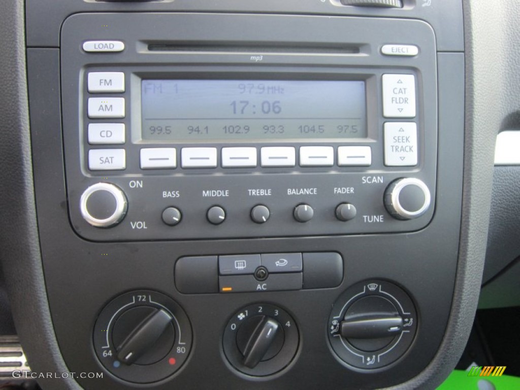 2008 Volkswagen GLI Sedan Controls Photo #66686597