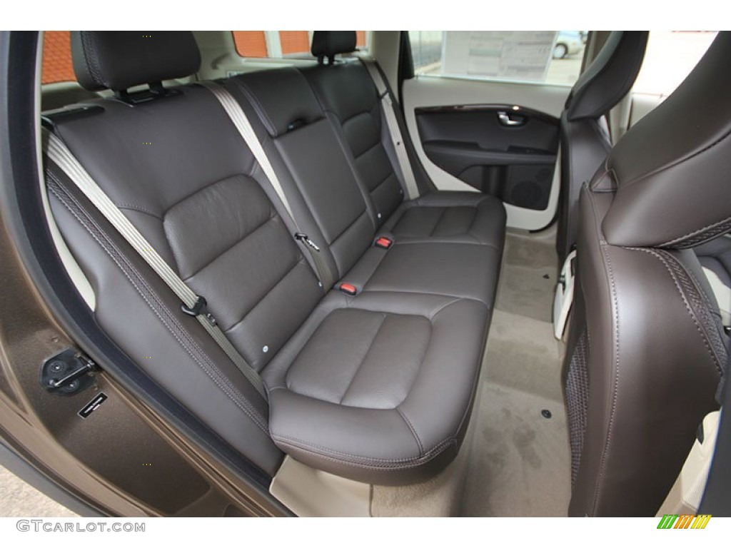 2012 Volvo XC70 3.2 Rear Seat Photos