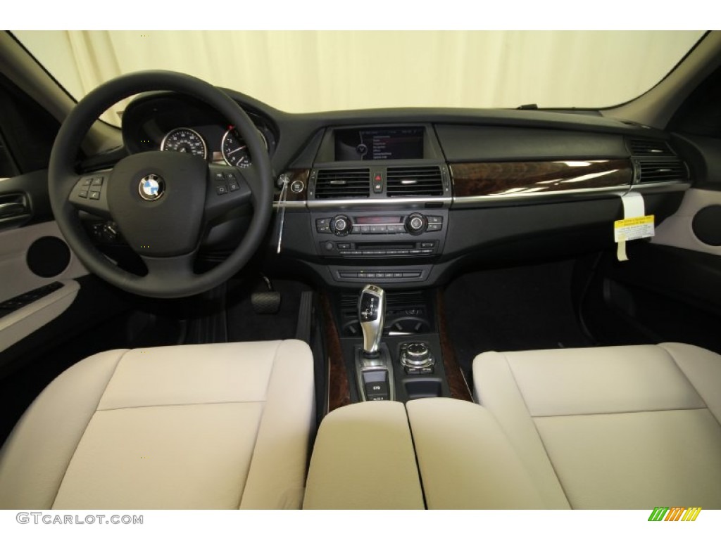 2013 BMW X5 xDrive 35i Premium Oyster Dashboard Photo #66688433