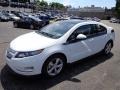 Summit White - Volt Hatchback Photo No. 8