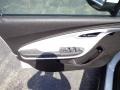Summit White - Volt Hatchback Photo No. 14