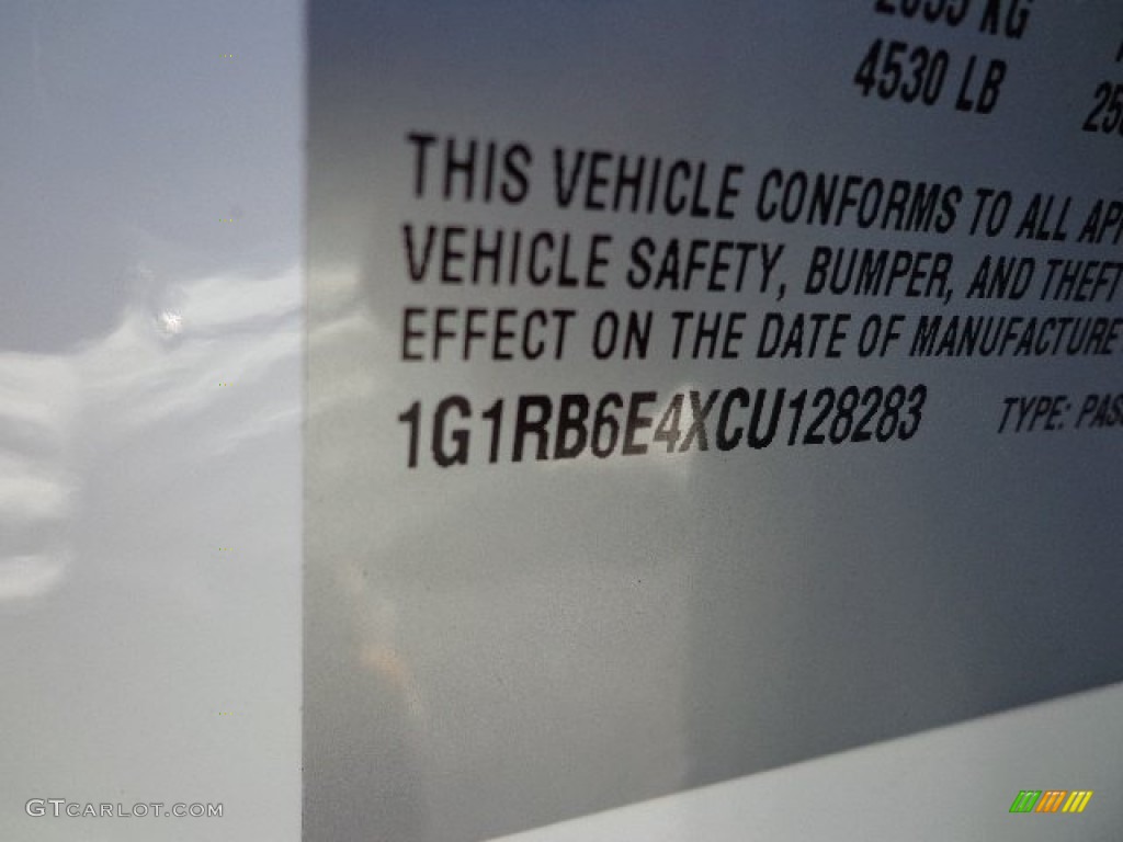 2012 Volt Hatchback - Summit White / Jet Black/Ceramic White Accents photo #16