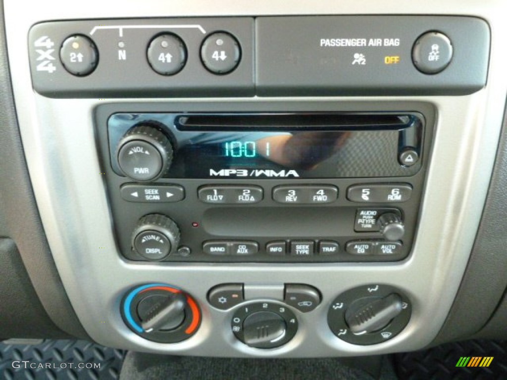2012 Chevrolet Colorado LT Extended Cab 4x4 Controls Photo #66689189