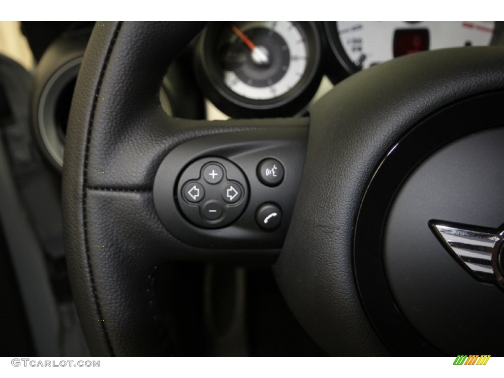 2012 Mini Cooper Roadster Controls Photos