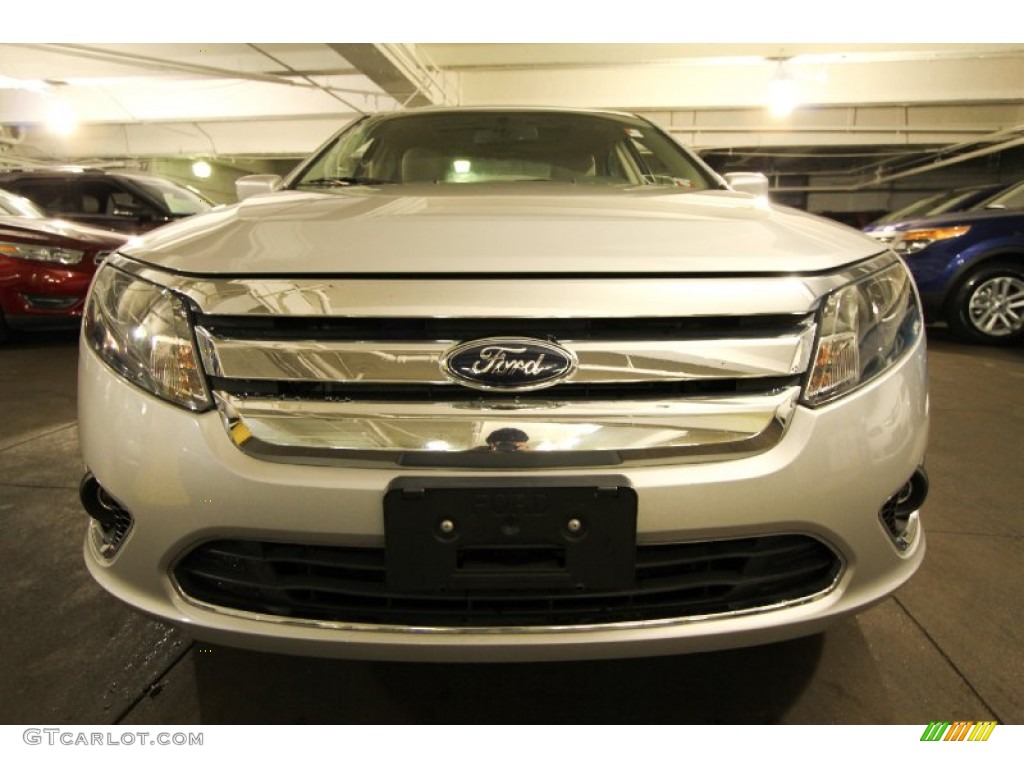 2010 Fusion SEL V6 - Brilliant Silver Metallic / Medium Light Stone photo #2