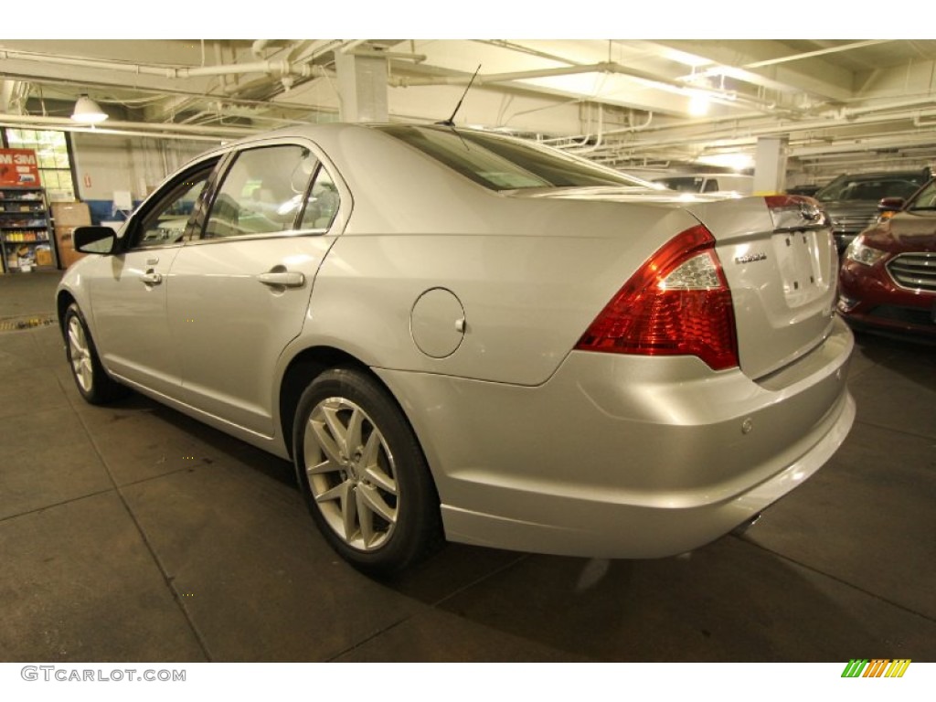 2010 Fusion SEL V6 - Brilliant Silver Metallic / Medium Light Stone photo #4