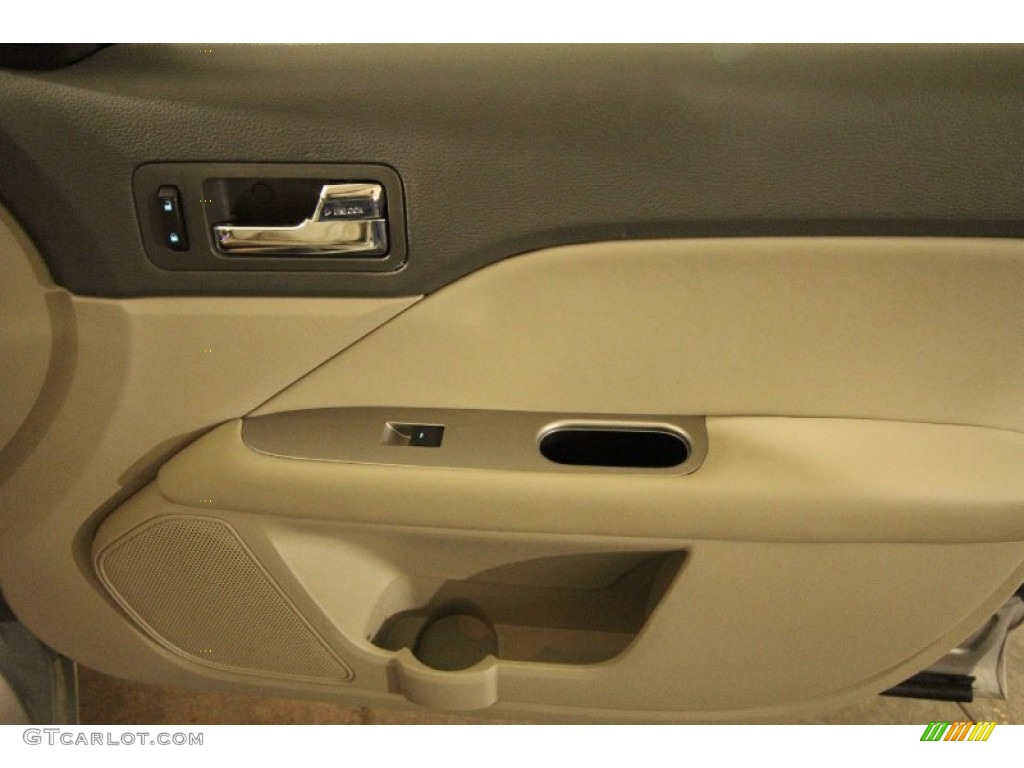 2010 Fusion SEL V6 - Brilliant Silver Metallic / Medium Light Stone photo #22