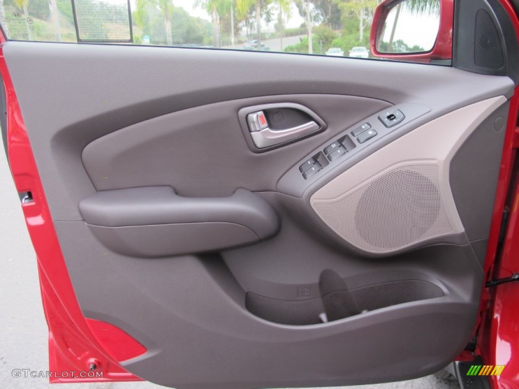 2012 Hyundai Tucson GLS Taupe Door Panel Photo #66693050
