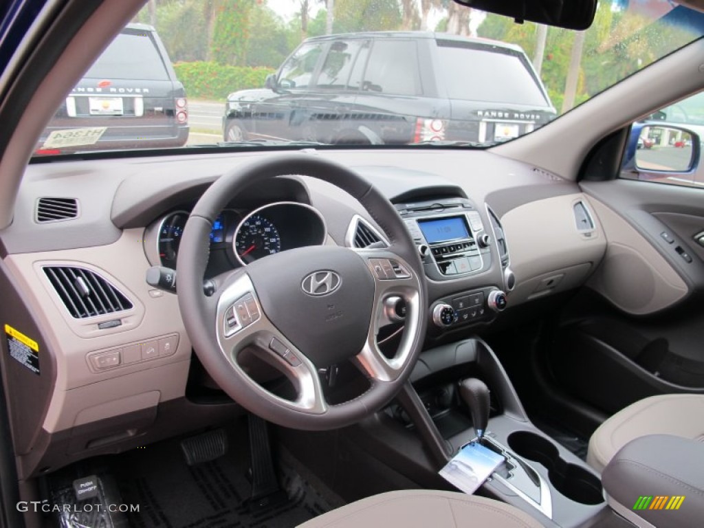 2012 Hyundai Tucson GLS Dashboard Photos