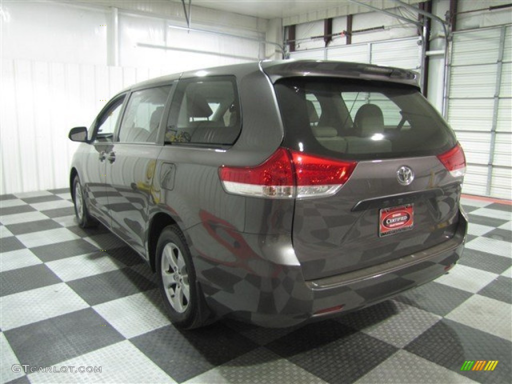 2011 Sienna  - Predawn Gray Mica / Light Gray photo #5