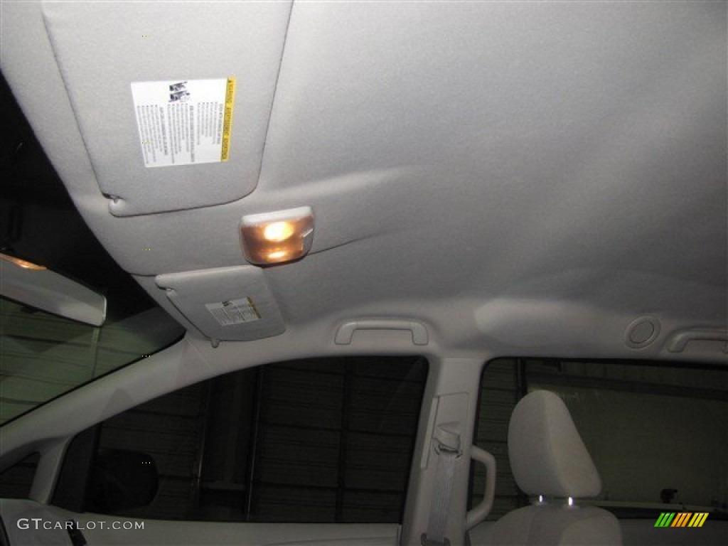 2011 Sienna  - Predawn Gray Mica / Light Gray photo #15